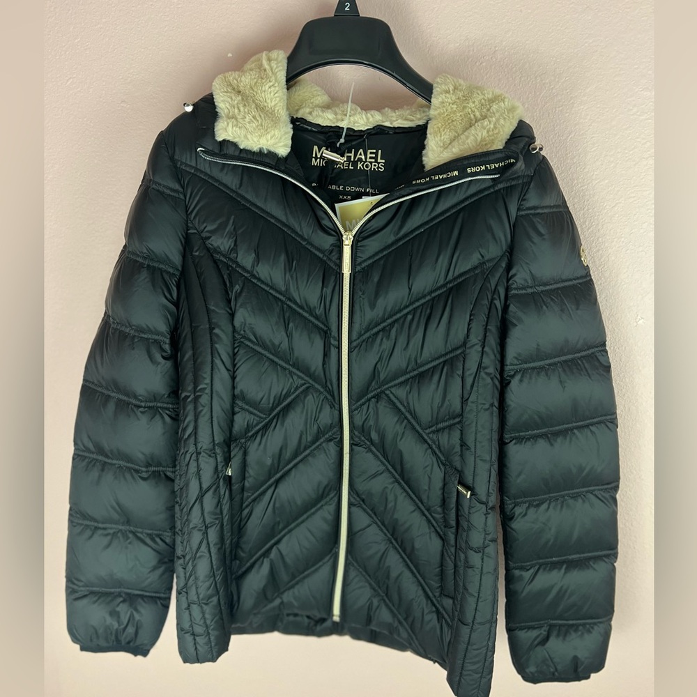 Michael Kors Women's Black Puffer Jacket ✨brand new ✨